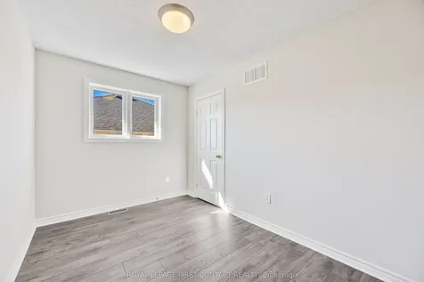 36 Batteaux Street Barrie ON L4N 2J3