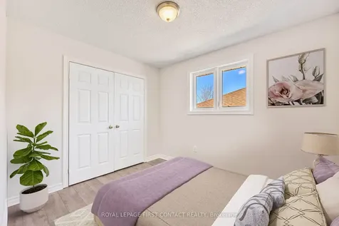 36 Batteaux Street Barrie ON L4N 2J3