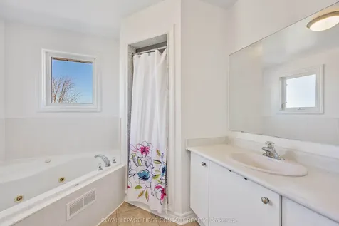 36 Batteaux Street Barrie ON L4N 2J3