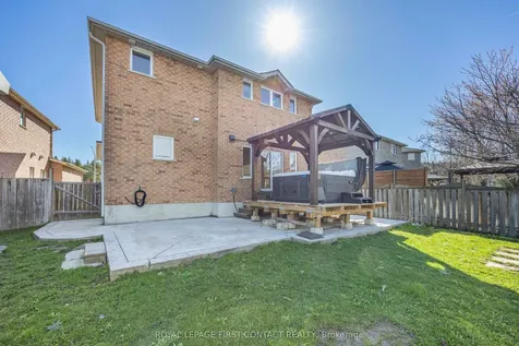 36 Batteaux Street Barrie ON L4N 2J3