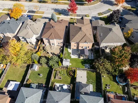 36 Batteaux Street Barrie ON L4N 2J3