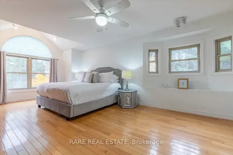 21 Fawn Crescent Clearview ON L0M 1N0