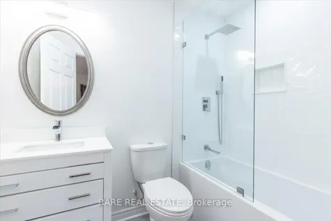 21 Fawn Crescent Clearview ON L0M 1N0