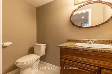 21 Fawn Crescent Clearview ON L0M 1N0