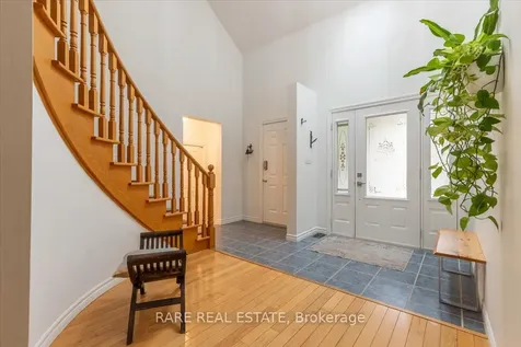 21 Fawn Crescent Clearview ON L0M 1N0