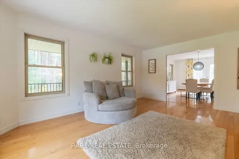 21 Fawn Crescent Clearview ON L0M 1N0