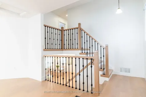 62 Jessica Drive Barrie ON L4N 5T3