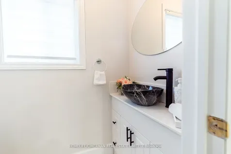 62 Jessica Drive Barrie ON L4N 5T3