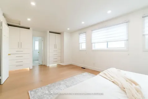 62 Jessica Drive Barrie ON L4N 5T3