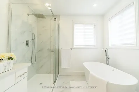 62 Jessica Drive Barrie ON L4N 5T3