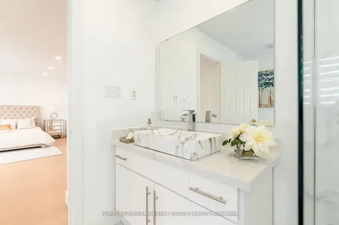 62 Jessica Drive Barrie ON L4N 5T3