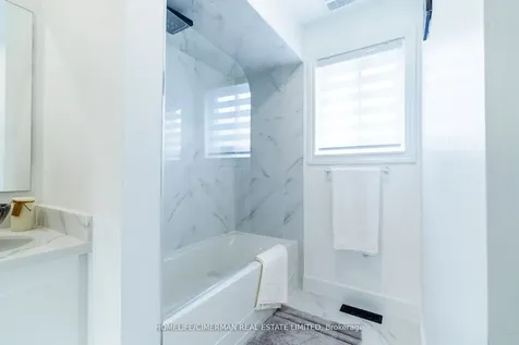 62 Jessica Drive Barrie ON L4N 5T3