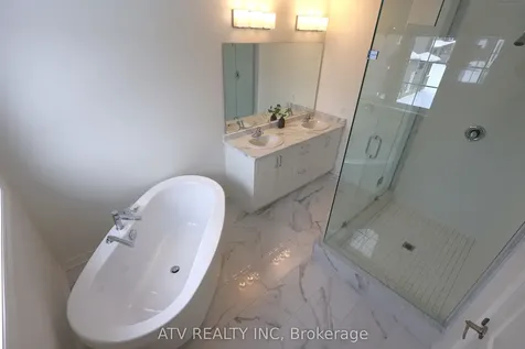 232 Mckenzie Drive Clearview ON L0M 1S0