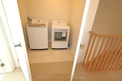 232 Mckenzie Drive Clearview ON L0M 1S0