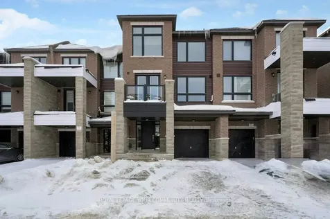21 Red Maple Lane Barrie ON L9J 0N4
