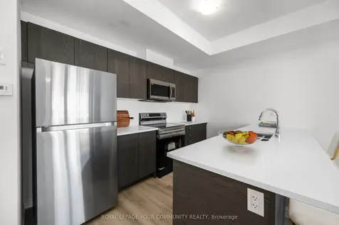 21 Red Maple Lane Barrie ON L9J 0N4