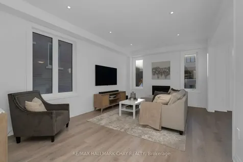 116 West Oak Trail Barrie ON L9S 2Z4