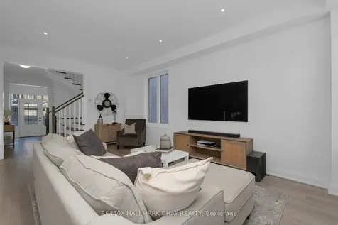 116 West Oak Trail Barrie ON L9S 2Z4