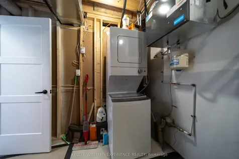 26 Hay Lane Barrie ON L9J 0V5