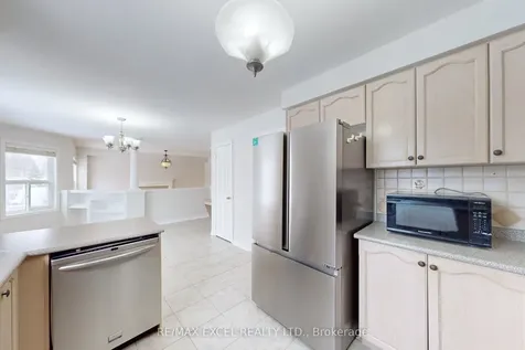 39 Livia Herman Way Barrie ON L4M 6X1