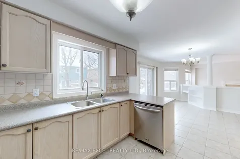 39 Livia Herman Way Barrie ON L4M 6X1