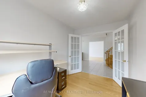 39 Livia Herman Way Barrie ON L4M 6X1