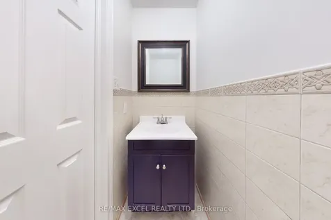 39 Livia Herman Way Barrie ON L4M 6X1