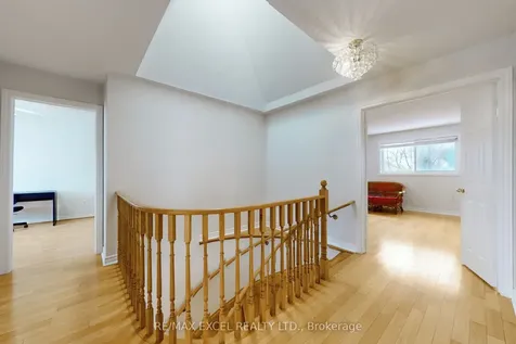 39 Livia Herman Way Barrie ON L4M 6X1