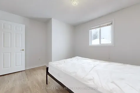 39 Livia Herman Way Barrie ON L4M 6X1