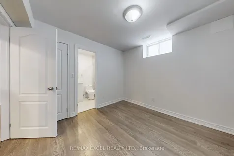 39 Livia Herman Way Barrie ON L4M 6X1