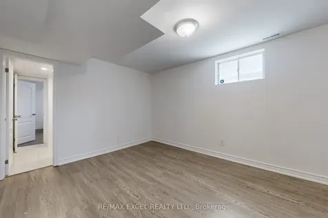 39 Livia Herman Way Barrie ON L4M 6X1