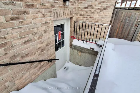 39 Livia Herman Way Barrie ON L4M 6X1