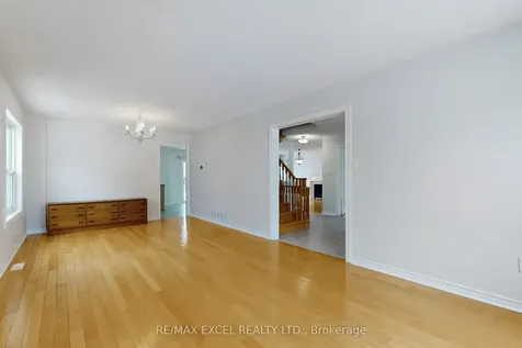 39 Livia Herman Way Barrie ON L4M 6X1