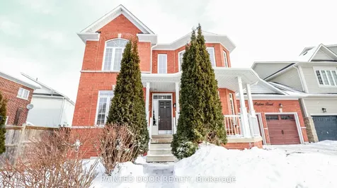 5 Regina Road Barrie ON L4M 7J1
