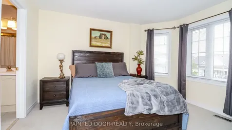 5 Regina Road Barrie ON L4M 7J1