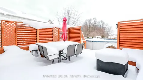 5 Regina Road Barrie ON L4M 7J1