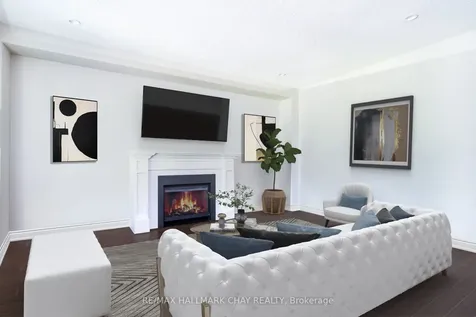 101 Jewel House Lane Barrie ON L4N 5X1