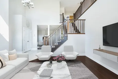 101 Jewel House Lane Barrie ON L4N 5X1