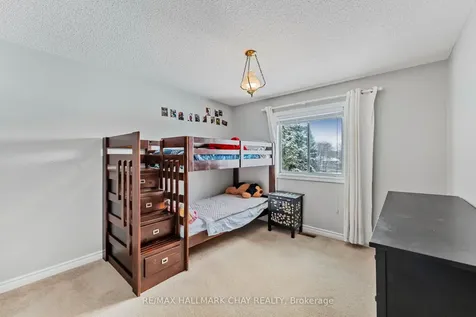 15 Callaghan Drive Barrie ON L4N 6E8