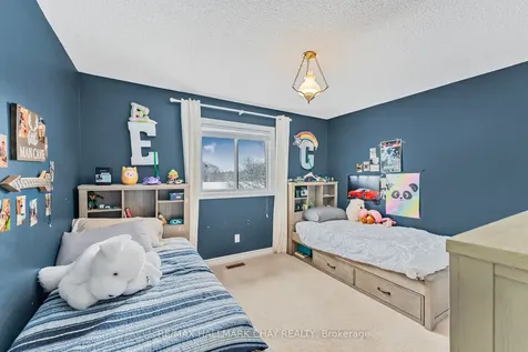 15 Callaghan Drive Barrie ON L4N 6E8