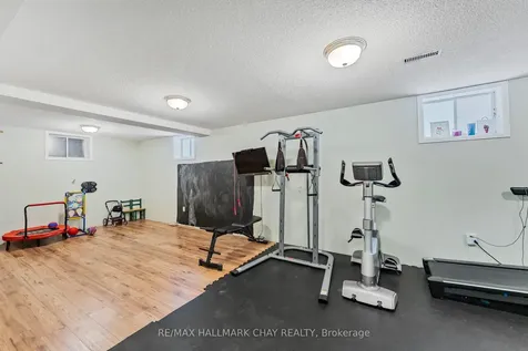 15 Callaghan Drive Barrie ON L4N 6E8