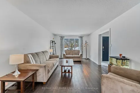 15 Callaghan Drive Barrie ON L4N 6E8