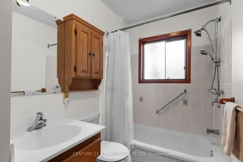 28 Adelaide Street Barrie ON L4N 3T5