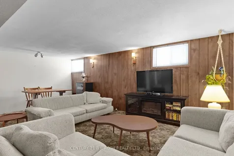 28 Adelaide Street Barrie ON L4N 3T5