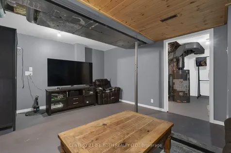 25 Elizabeth Street Barrie ON L4N 6M1