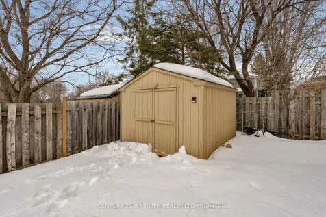 25 Elizabeth Street Barrie ON L4N 6M1