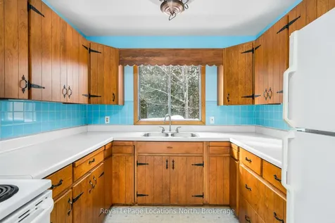 1012 Sixth Street Clearview ON L9Y 3Y9