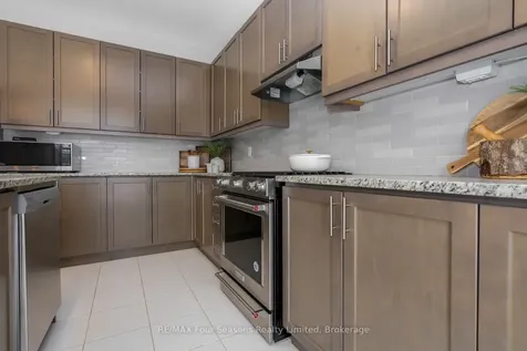 112 Kirby Avenue Collingwood ON L9Y 4C5