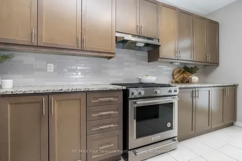 112 Kirby Avenue Collingwood ON L9Y 4C5