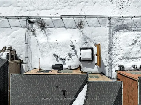 112 Kirby Avenue Collingwood ON L9Y 4C5